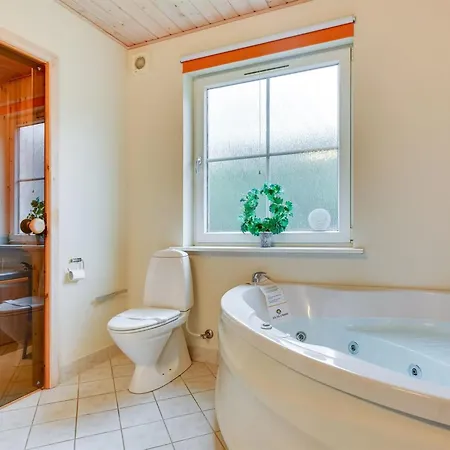 Joris - 100m To The Fjord By Interhome Gråsten